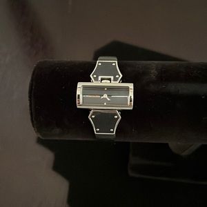 BCBGMAXAZRIA WATCH